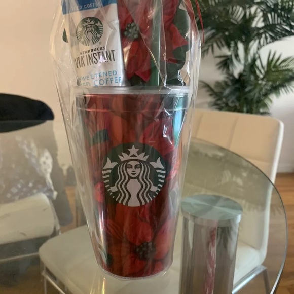 Starbucks cold cup and coffee - Picture 3 of 3